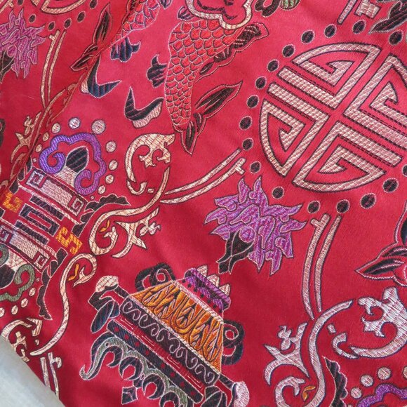 Set of 2 Red Asian-Inspired Decorative Pillow Covers Embroidered Zipper Closure - Picture 4 of 7